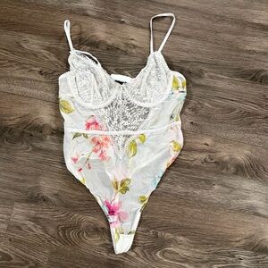 La Vie En Rose Floral Lace Lingerie